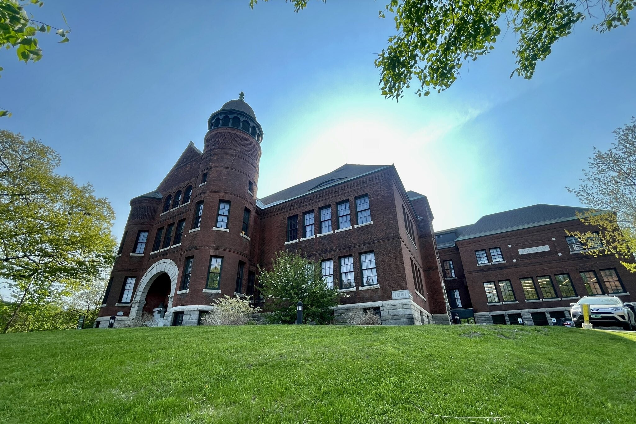 Announcement: Vermont History Center Elevator Closed 